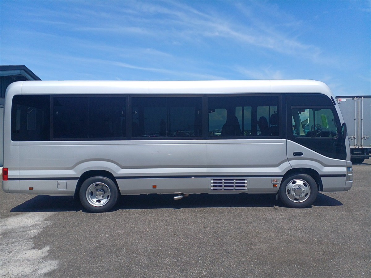 2026 Toyota Coaster thumbnail