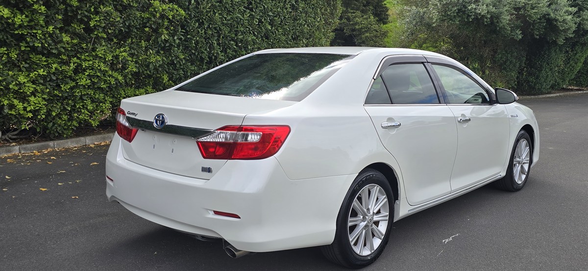 2013 Toyota Camry thumbnail