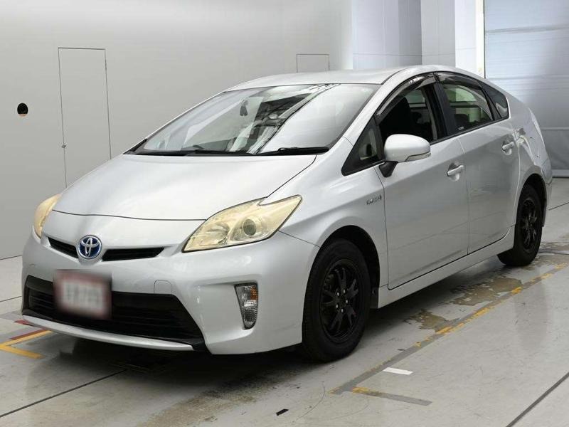 2013 Toyota Prius thumbnail