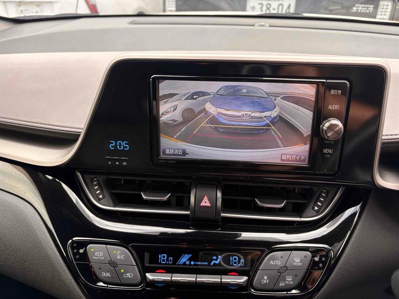 2017 Toyota C-HR thumbnail