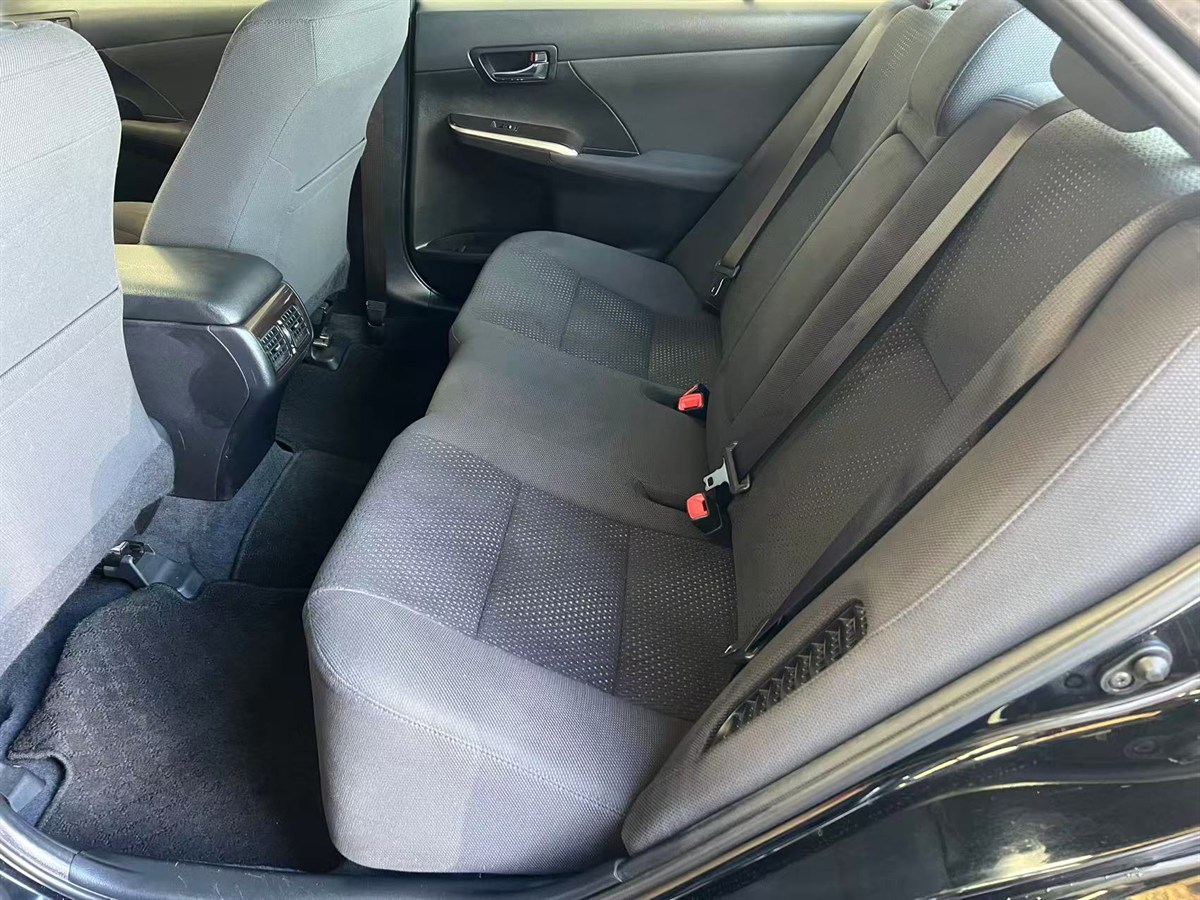 2013 Toyota Camry thumbnail