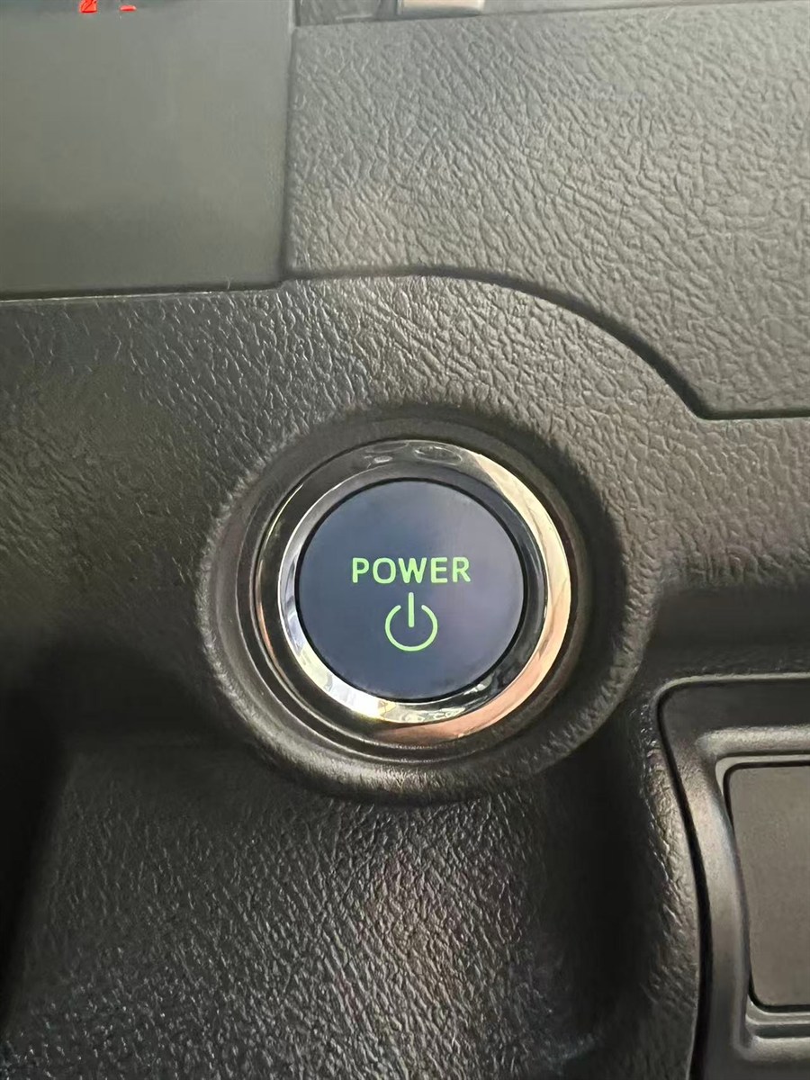 2013 Toyota Camry thumbnail