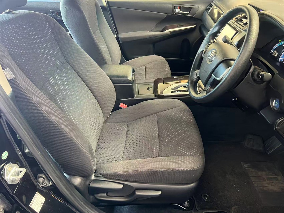 2013 Toyota Camry thumbnail