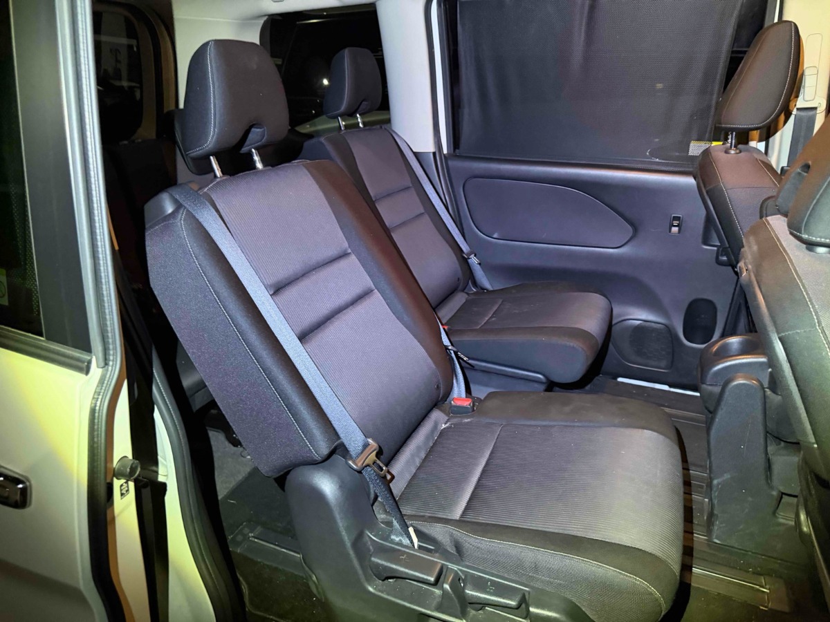 2019 Nissan Serena thumbnail
