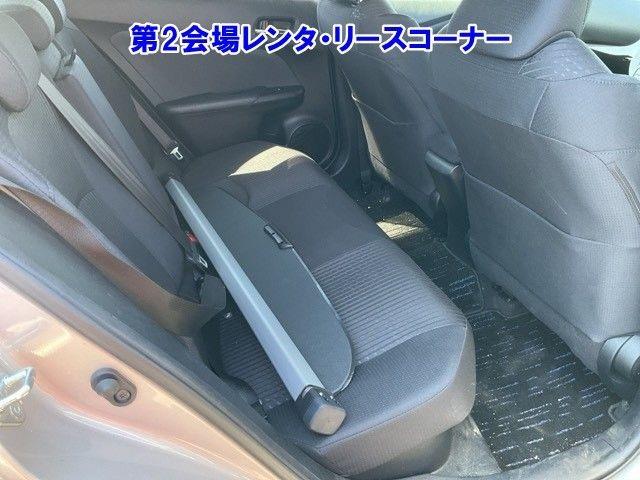 2016 Toyota Prius thumbnail