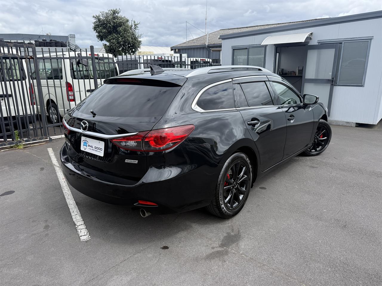 2013 Mazda Atenza thumbnail