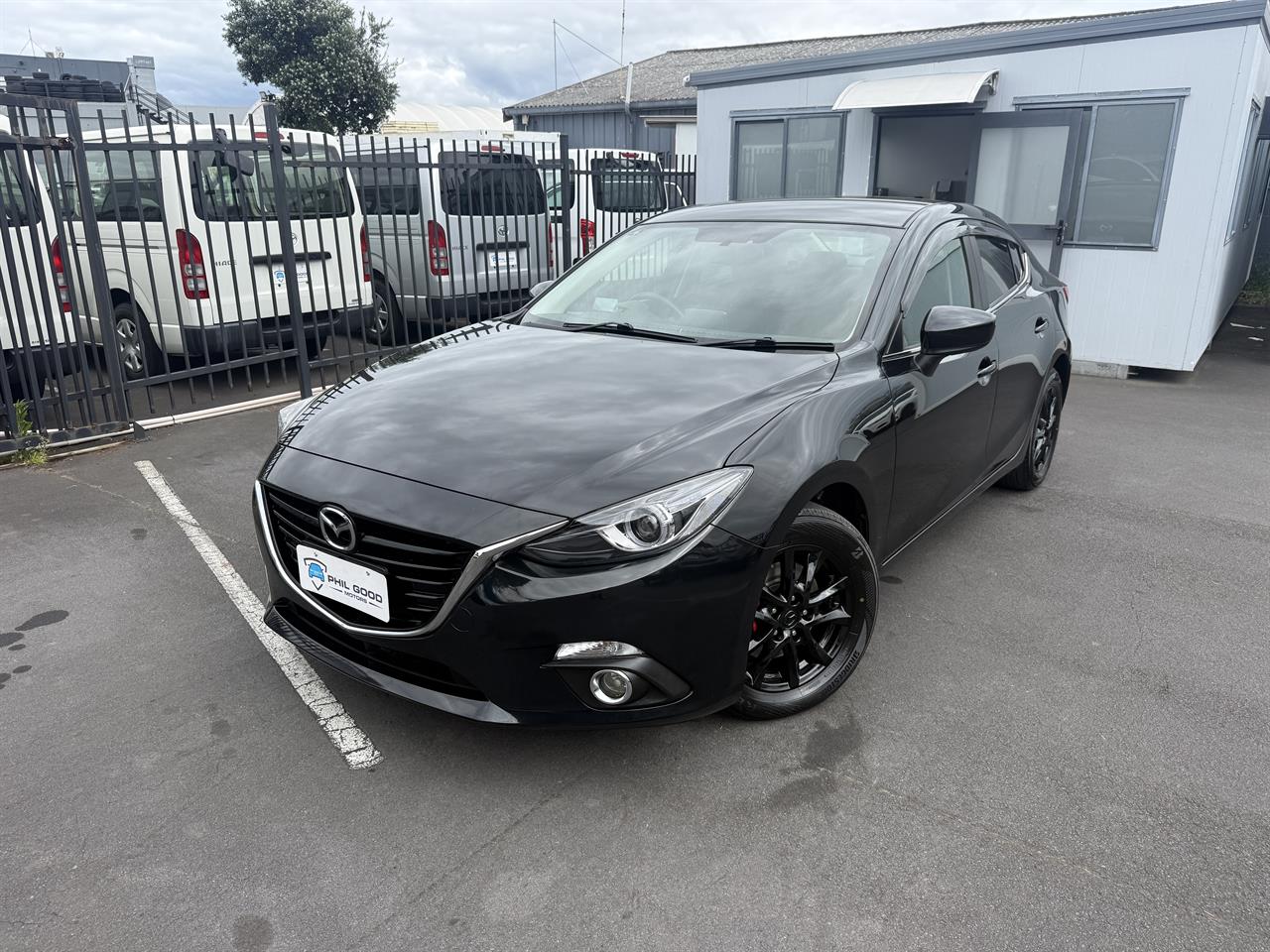 2014 Mazda Axela thumbnail
