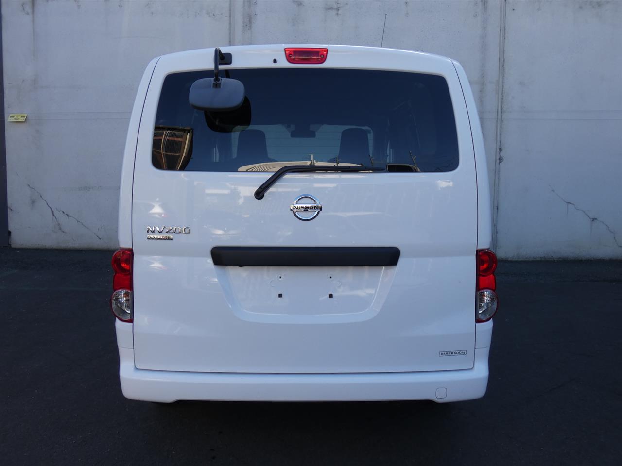 2020 Nissan NV200 thumbnail