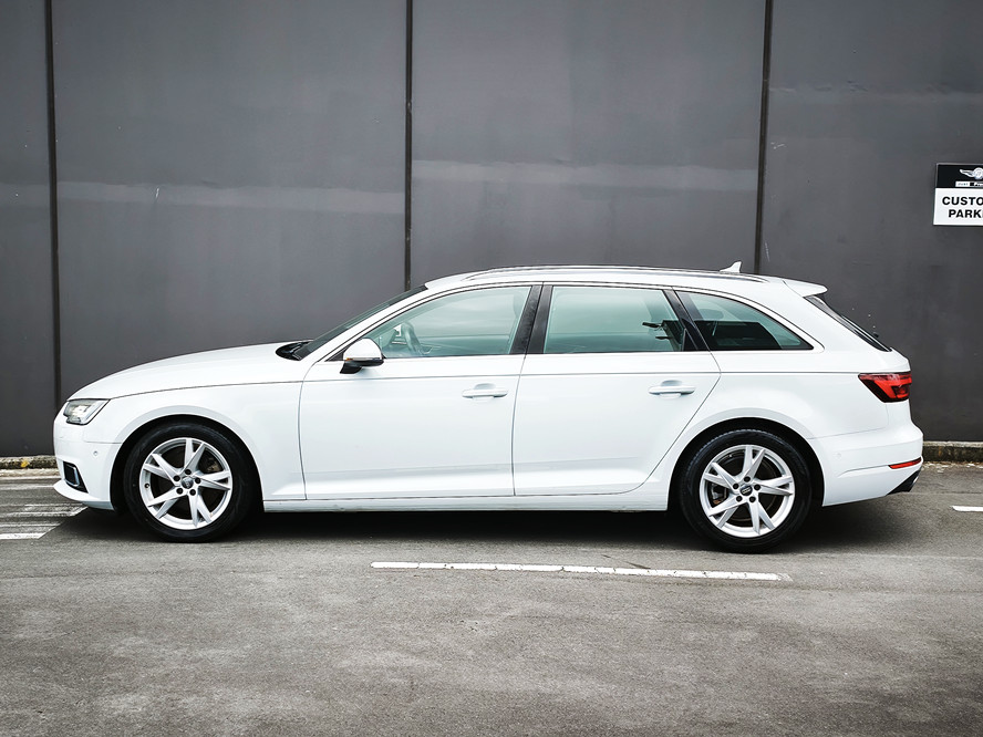 2018 Audi A4 thumbnail