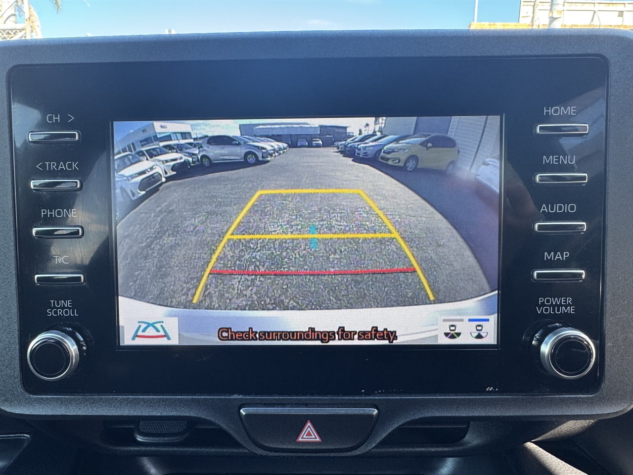 2021 Toyota YARIS thumbnail