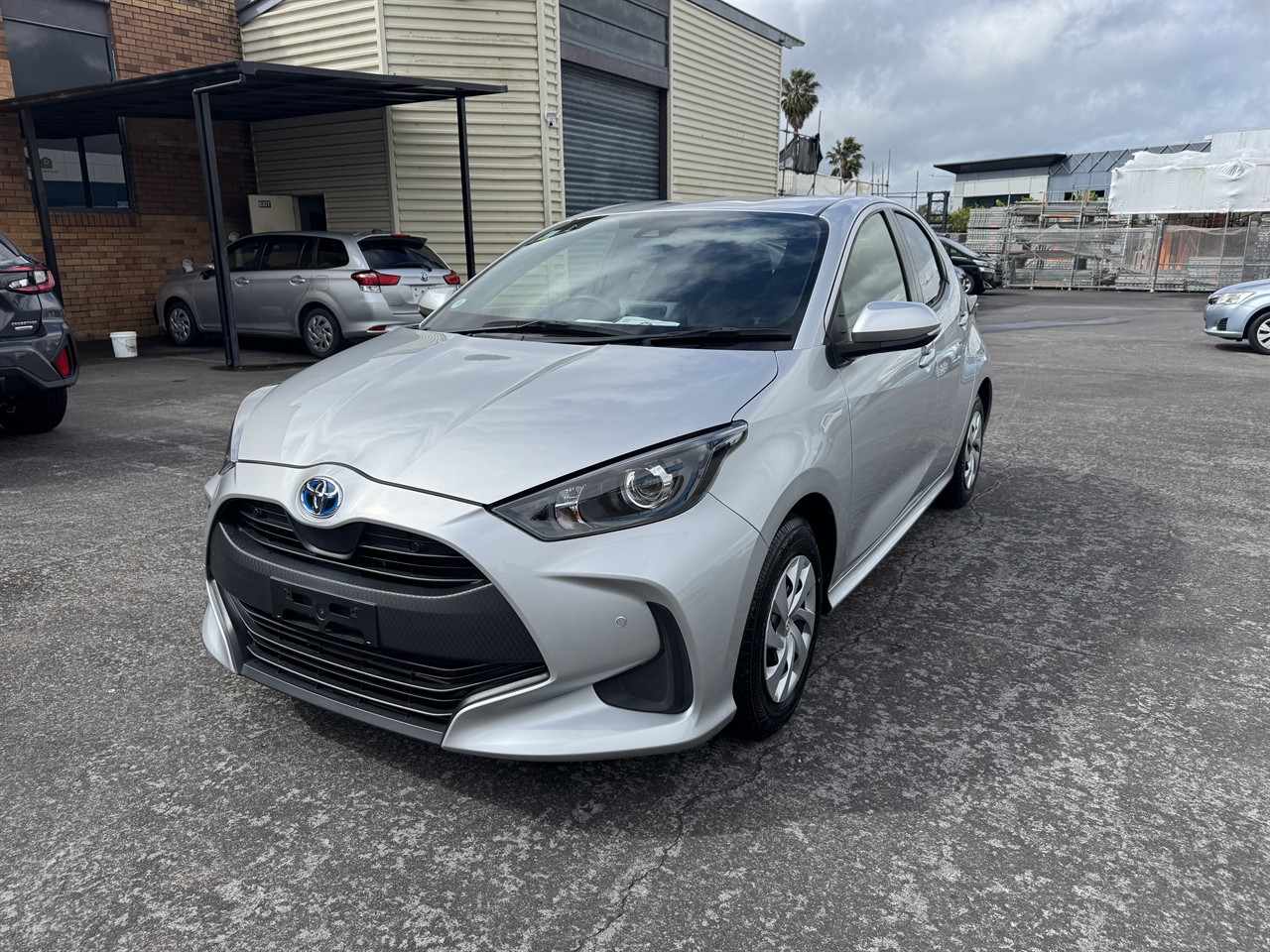 2021 Toyota YARIS thumbnail