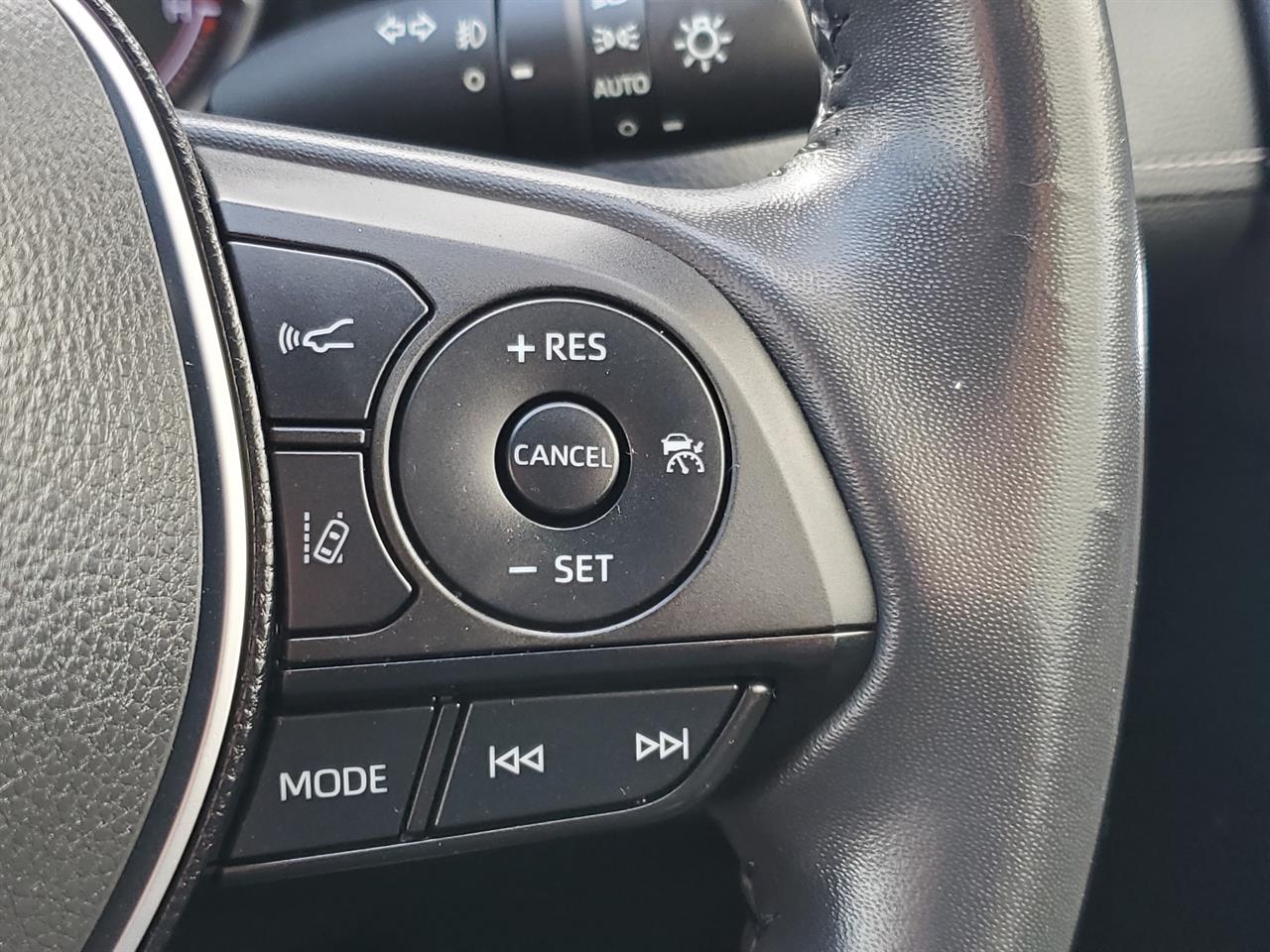2019 Toyota Rav4 thumbnail