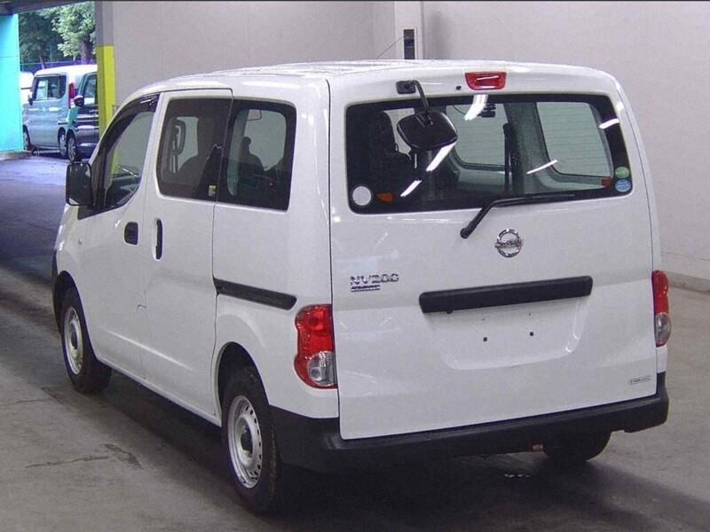 2020 Nissan NV200 thumbnail