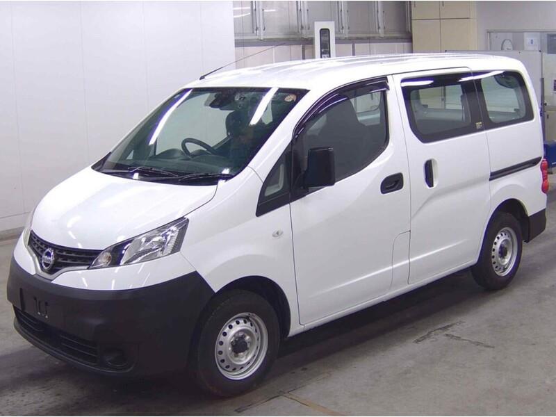 2020 Nissan NV200 thumbnail