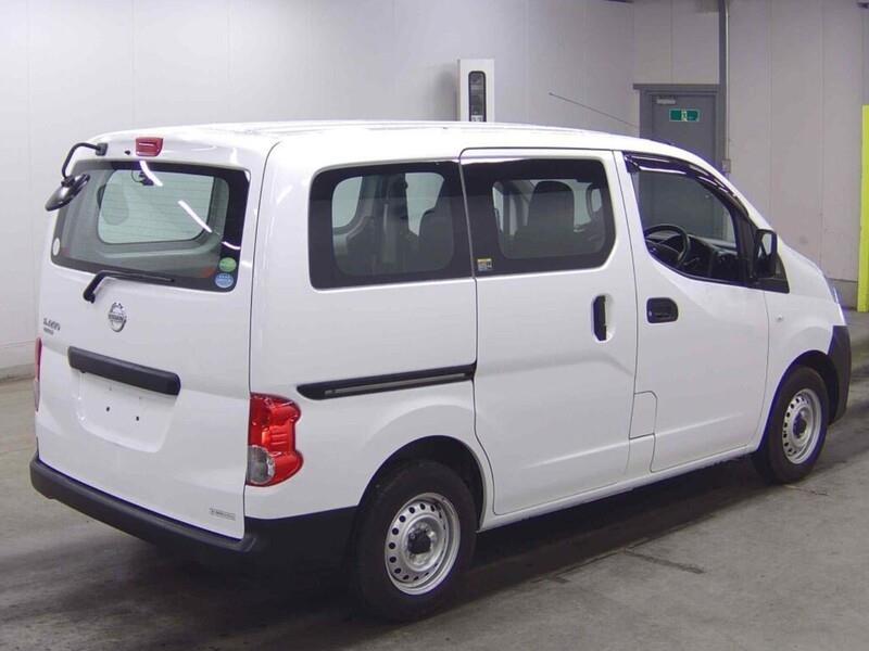2020 Nissan NV200 thumbnail