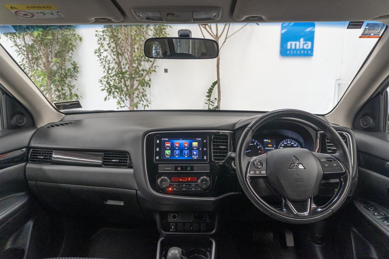 2019 Mitsubishi Outlander thumbnail