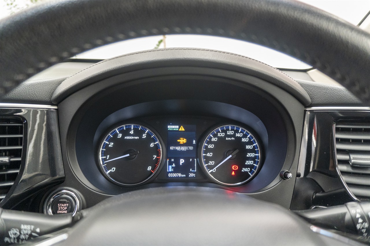 2019 Mitsubishi Outlander thumbnail