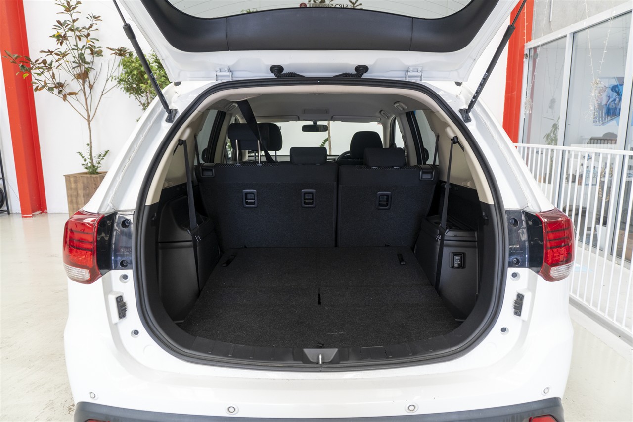 2019 Mitsubishi Outlander thumbnail