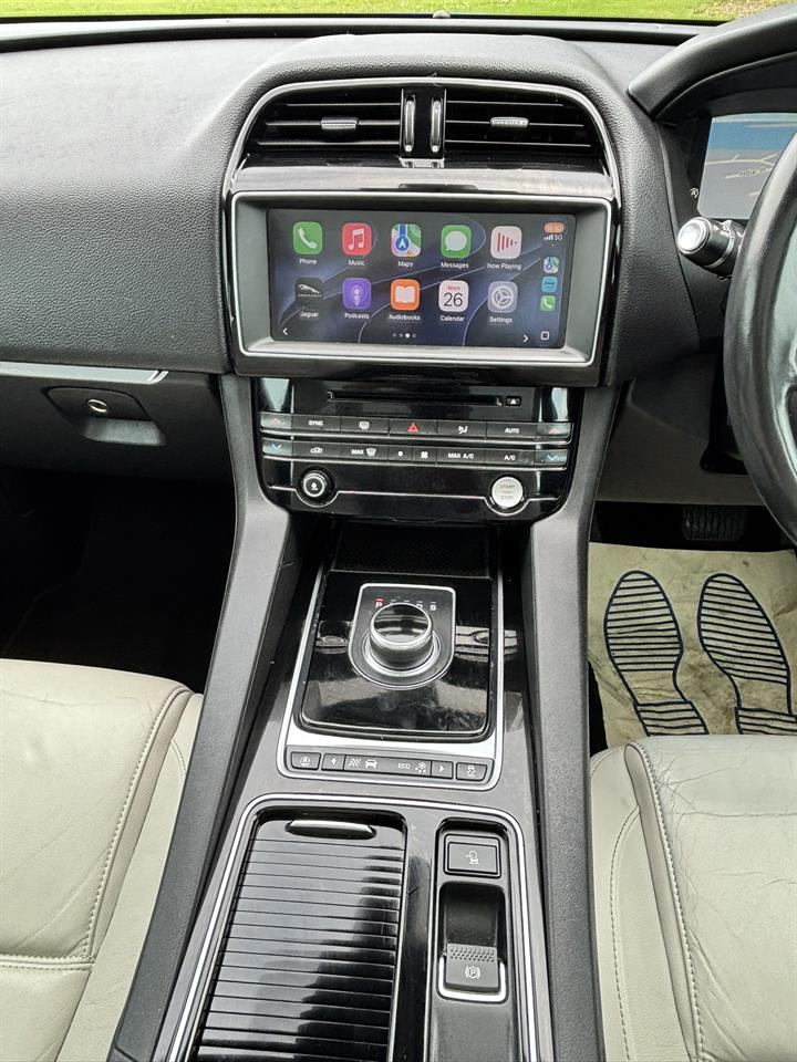 2020 Jaguar F-Pace thumbnail
