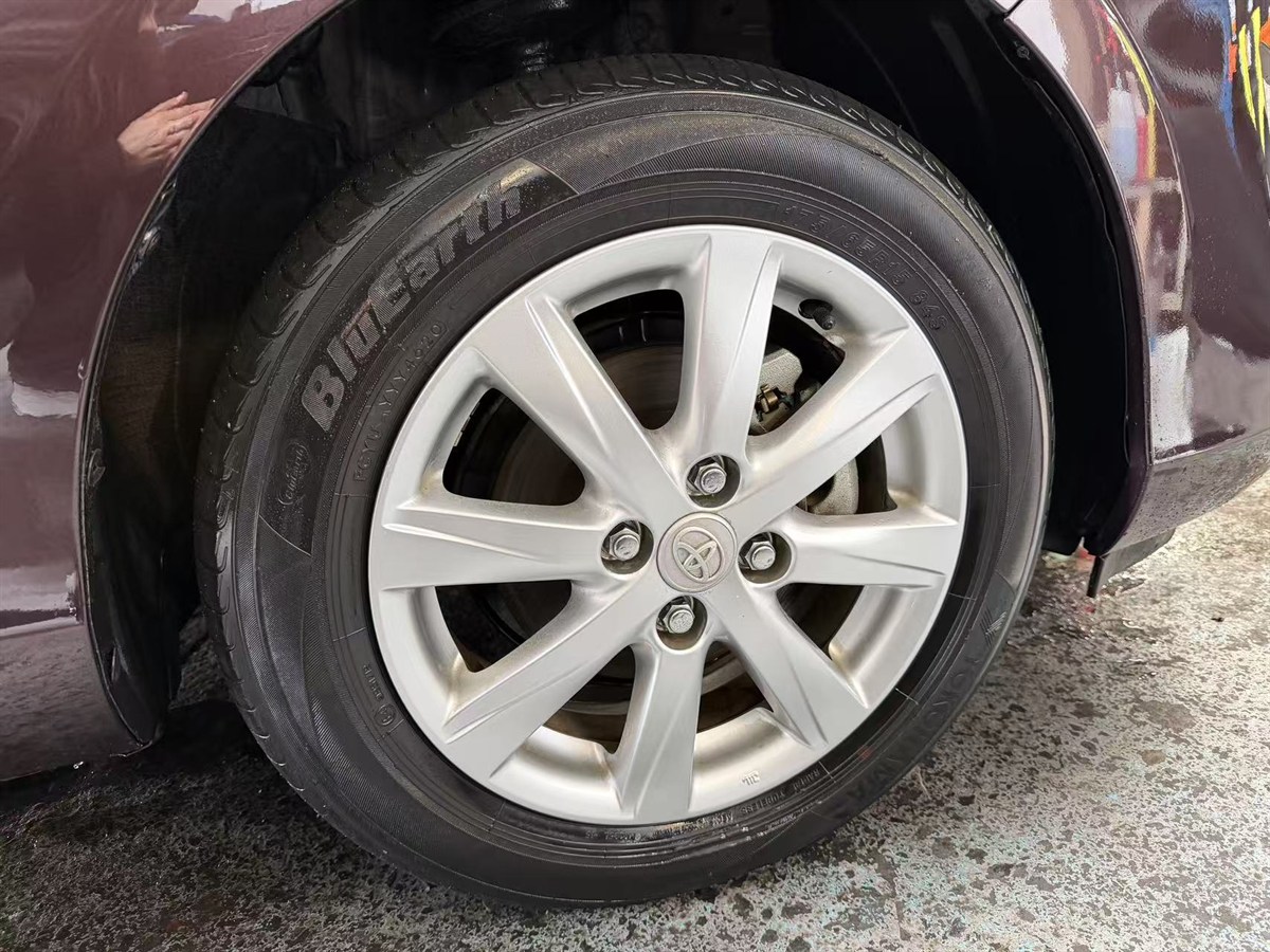 2016 Toyota Aqua thumbnail