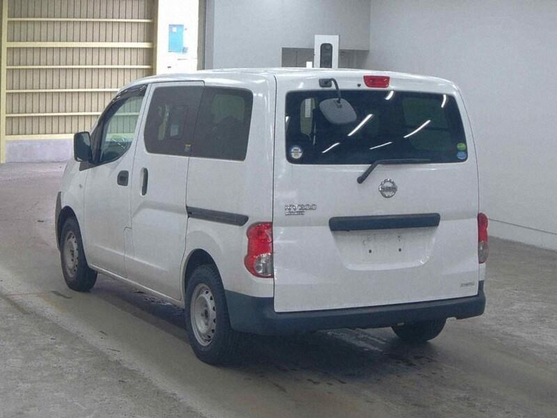 2020 Nissan NV200 thumbnail