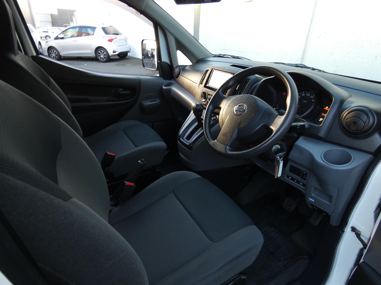 2020 Nissan NV200 thumbnail