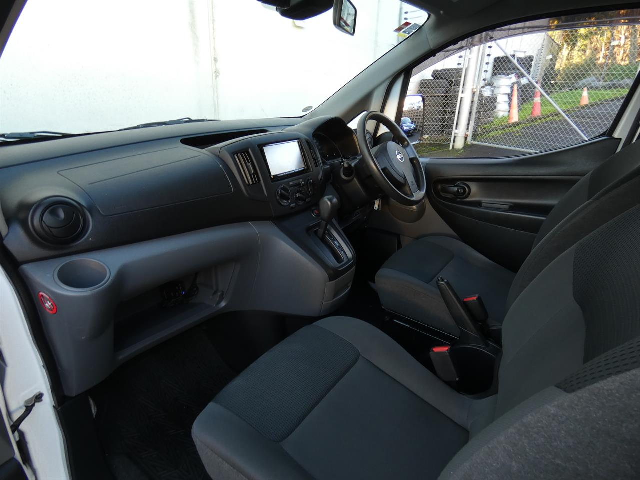 2020 Nissan NV200 thumbnail