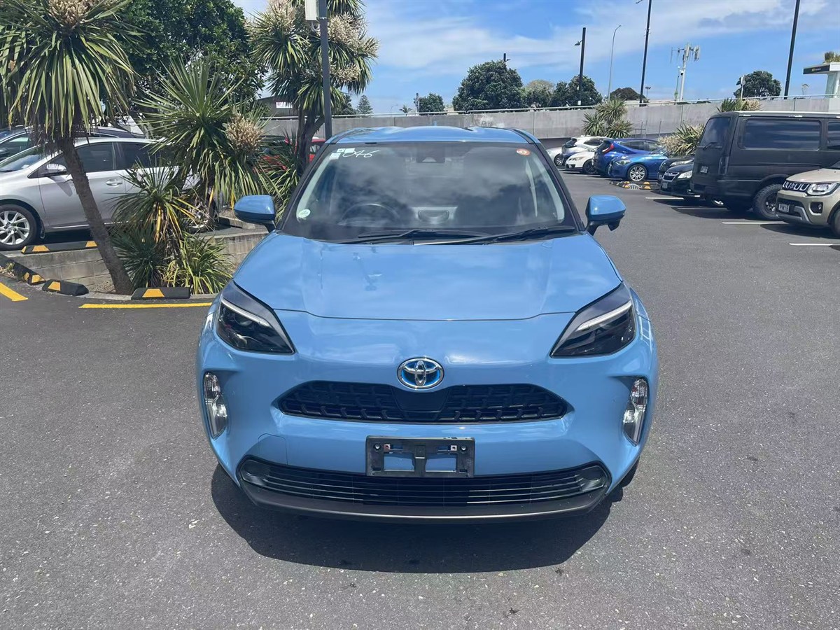 2021 Toyota Yaris thumbnail