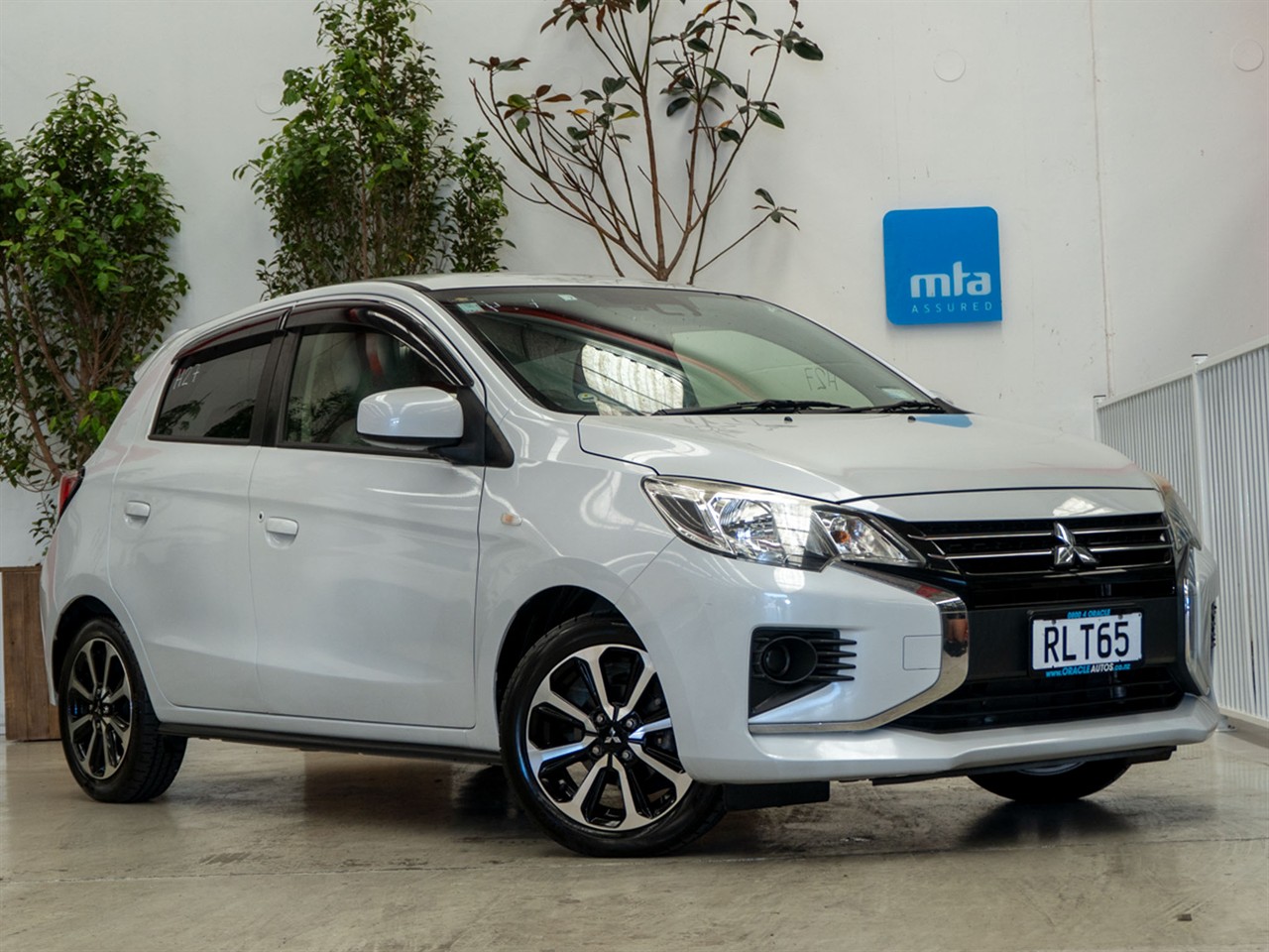2020 Mitsubishi MIRAGE thumbnail
