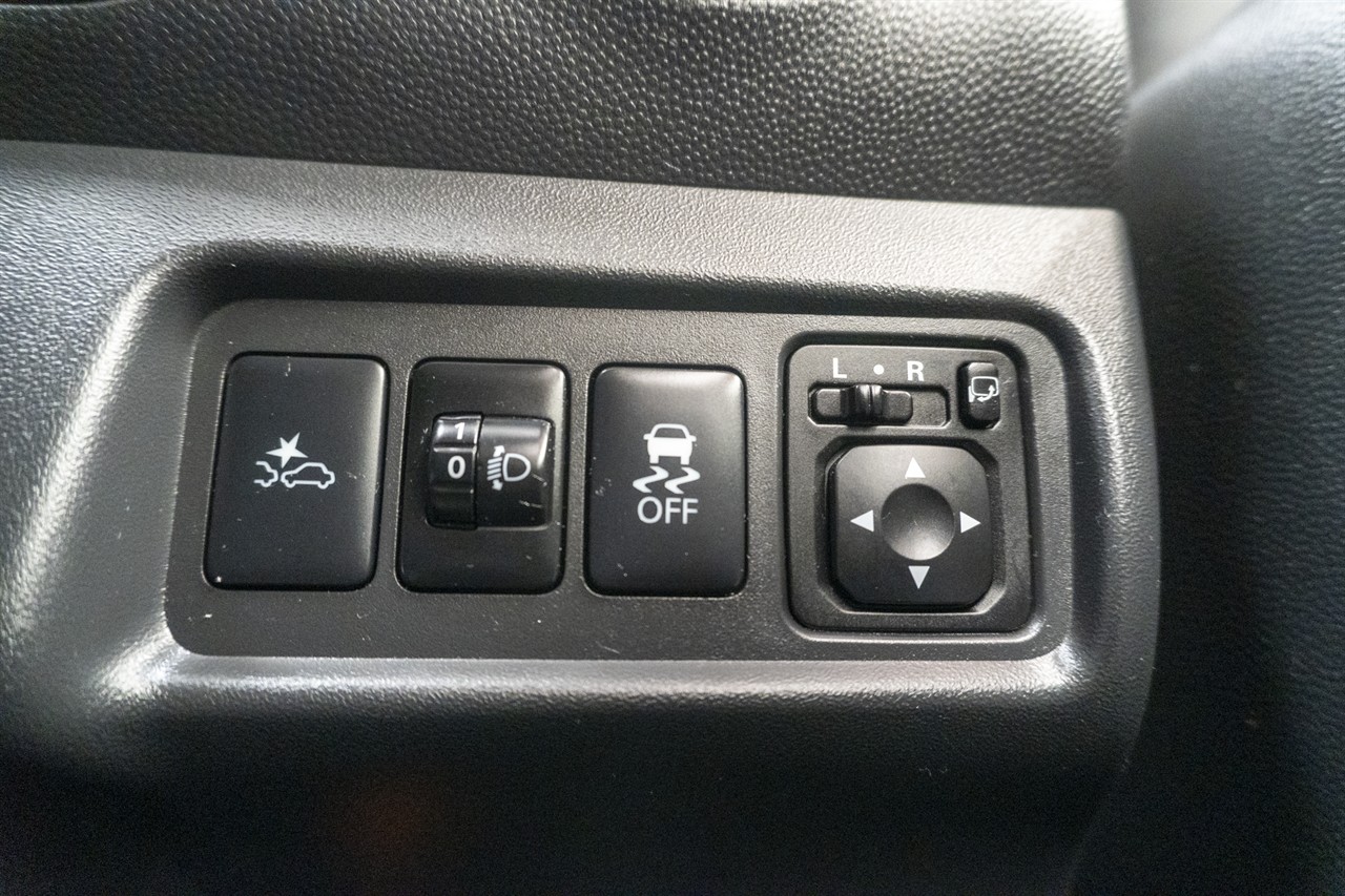 2020 Mitsubishi MIRAGE thumbnail