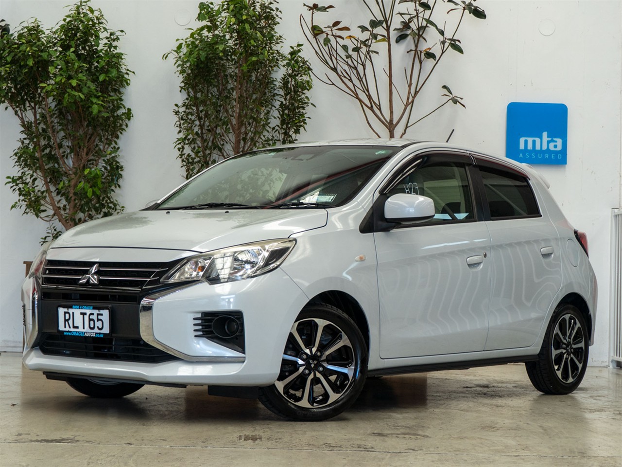 2020 Mitsubishi MIRAGE thumbnail