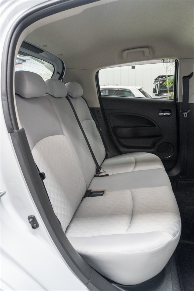 2020 Mitsubishi MIRAGE thumbnail