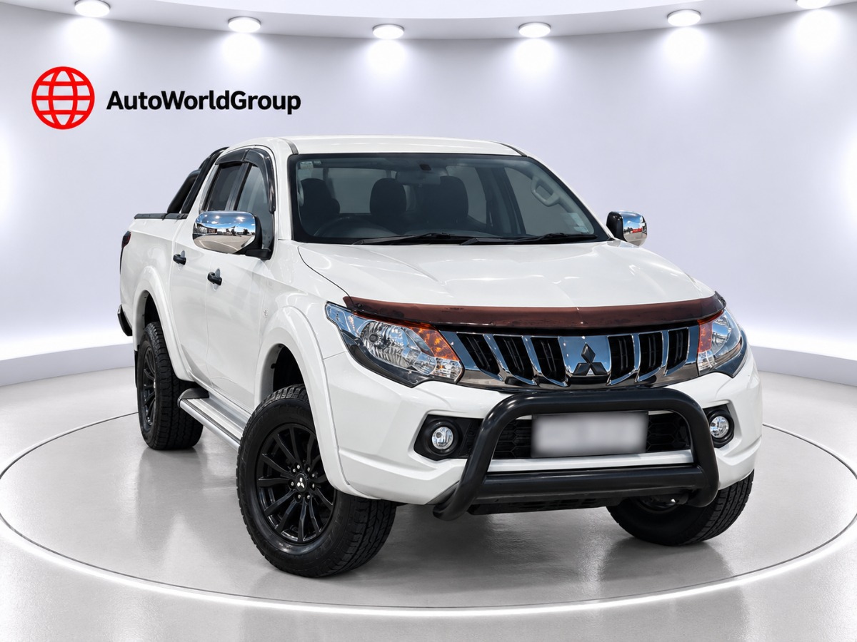 2017 Mitsubishi Triton thumbnail