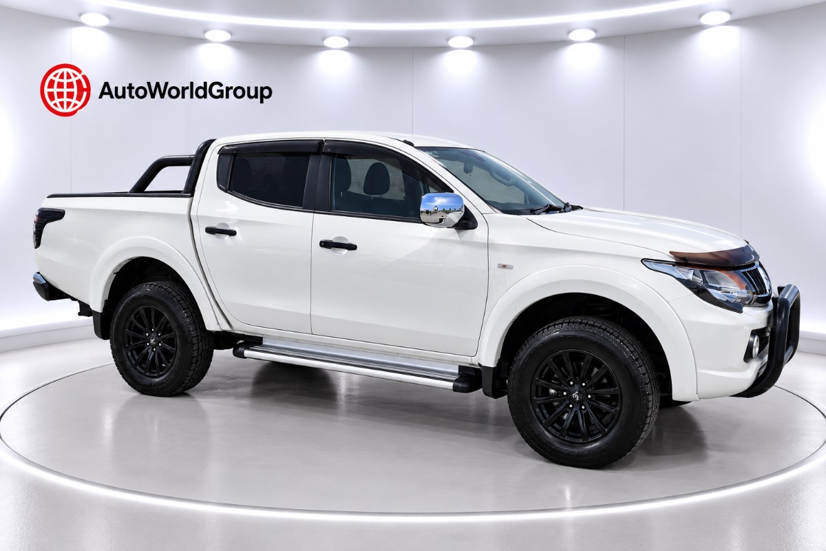 2017 Mitsubishi Triton thumbnail