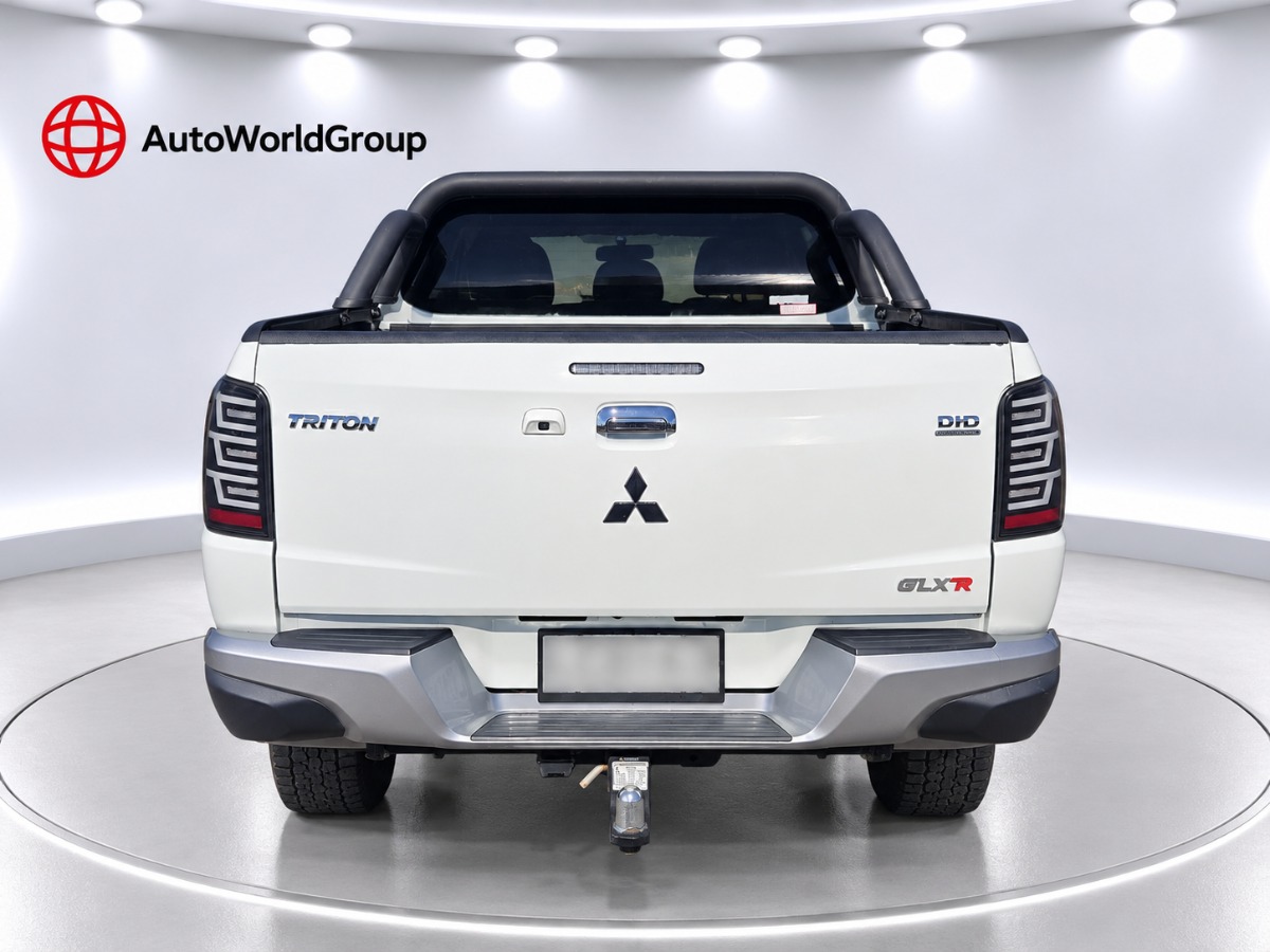 2017 Mitsubishi Triton thumbnail