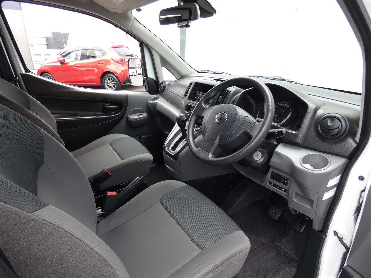 2021 Nissan NV200 thumbnail