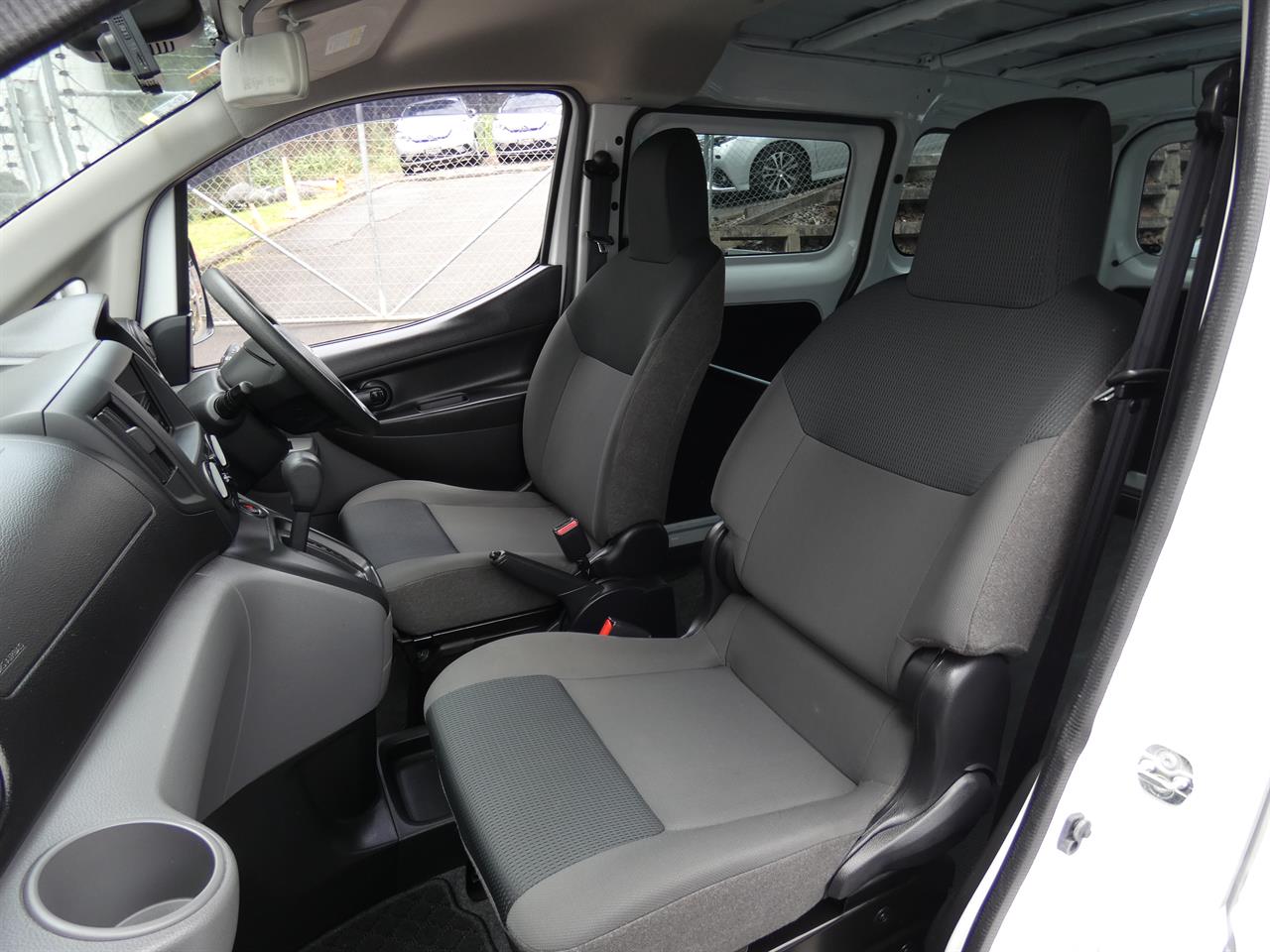 2021 Nissan NV200 thumbnail