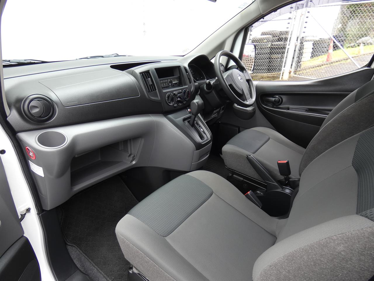 2021 Nissan NV200 thumbnail