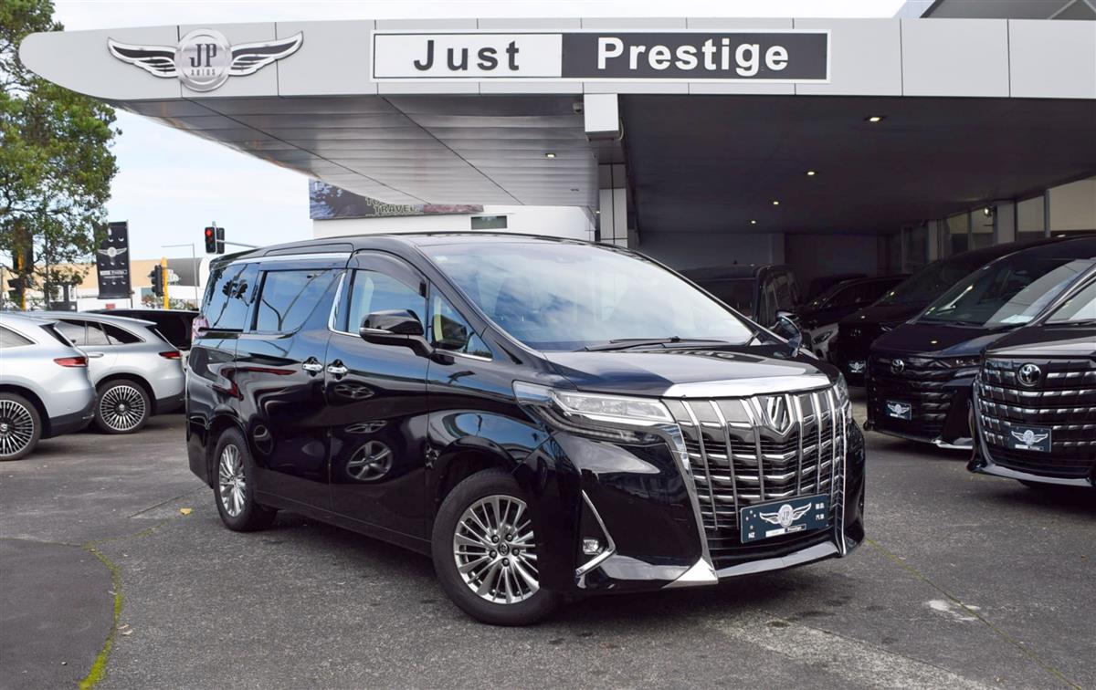 2018 Toyota Alphard thumbnail