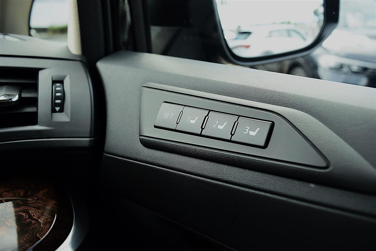 2018 Toyota Alphard thumbnail