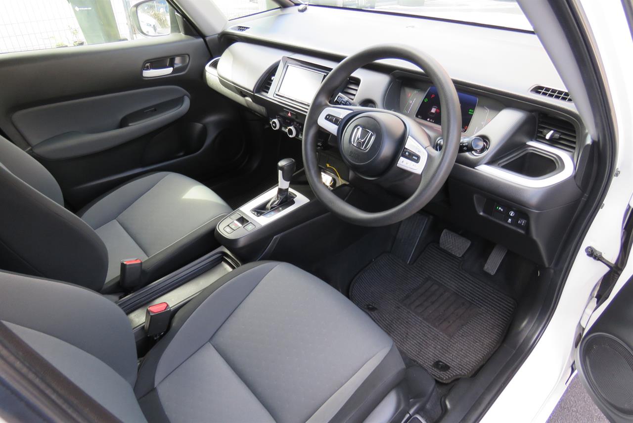 2021 Honda Fit thumbnail