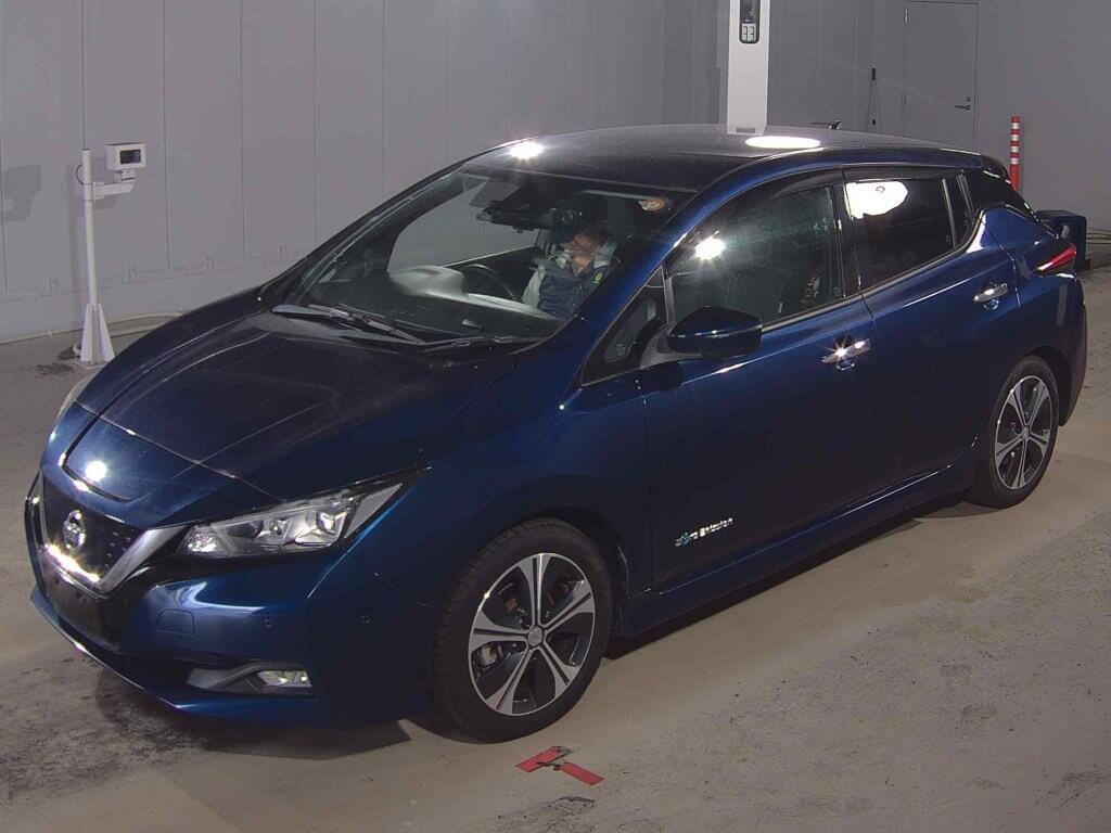 2018 Nissan Leaf thumbnail