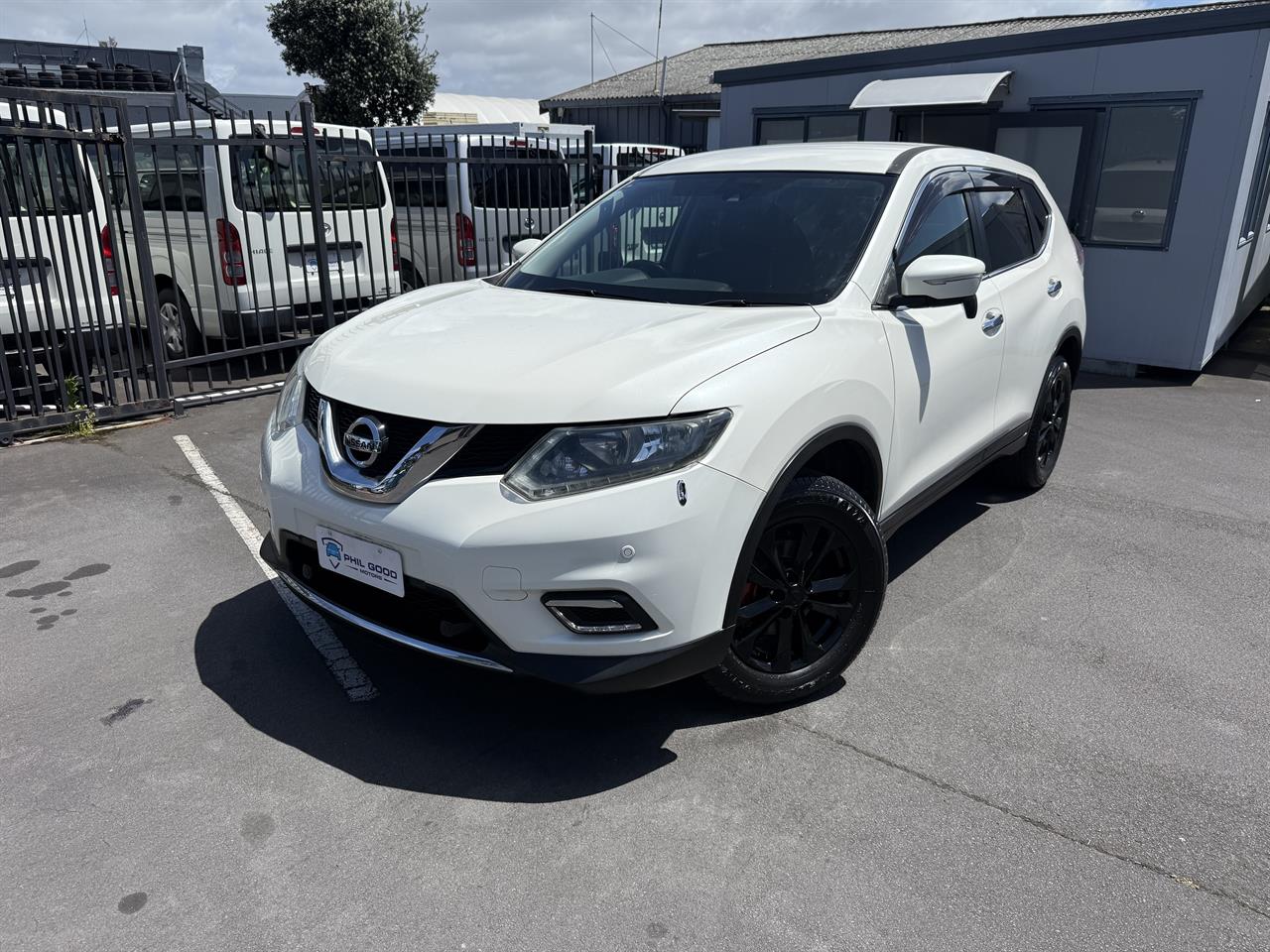 2015 Nissan X-Trail thumbnail