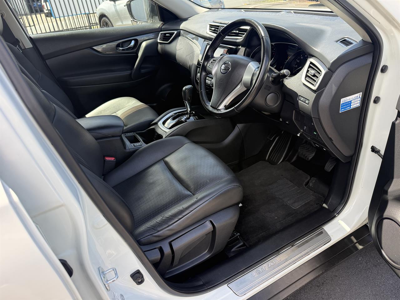 2015 Nissan X-Trail thumbnail