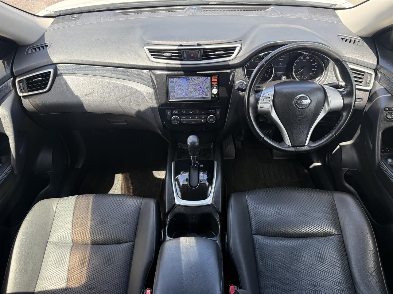 2015 Nissan X-Trail thumbnail