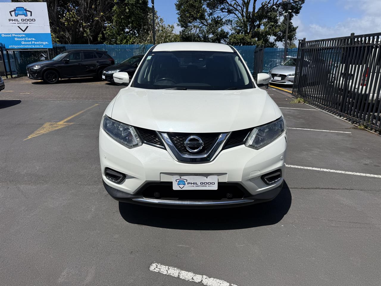 2015 Nissan X-Trail thumbnail