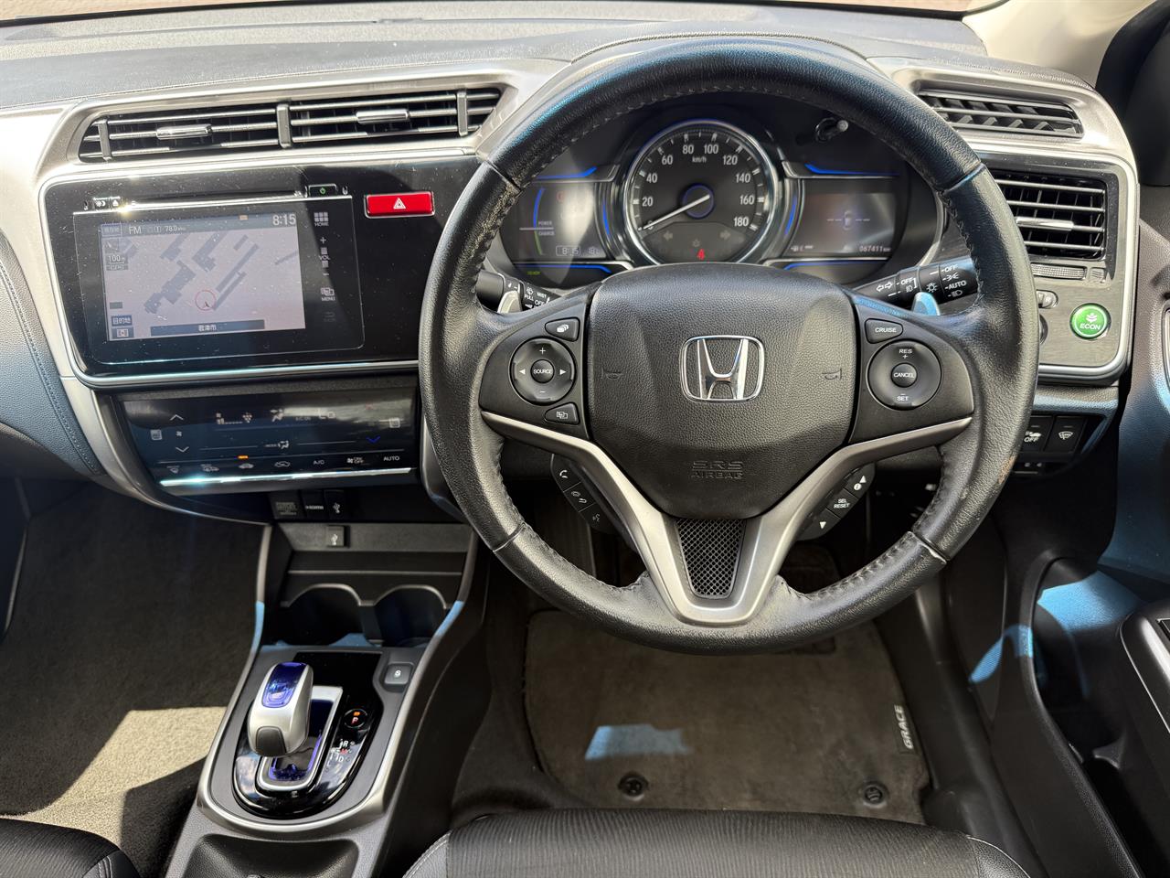 2015 Honda Grace thumbnail