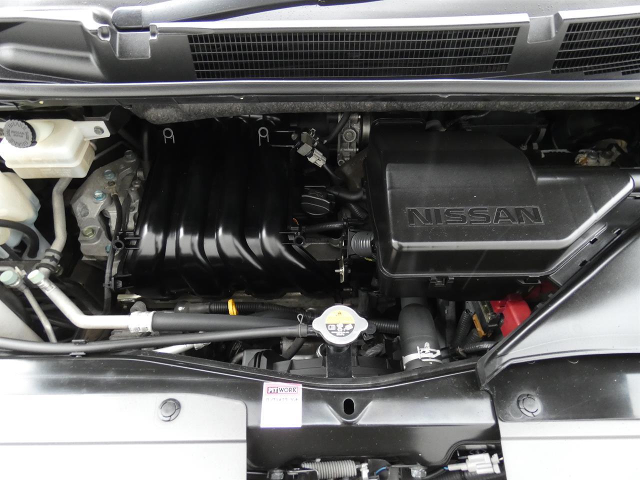 2015 Nissan SERENA thumbnail