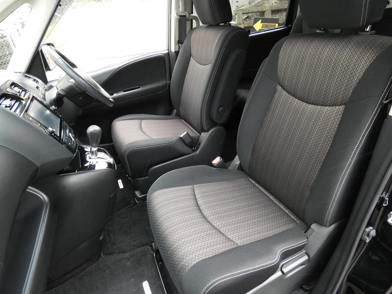 2015 Nissan SERENA thumbnail
