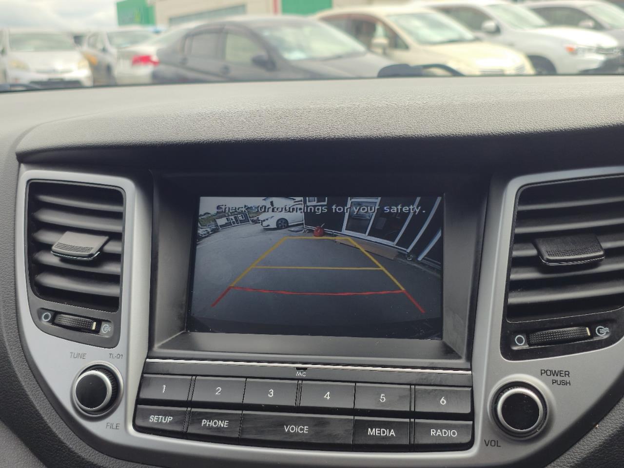 2017 Hyundai TUCSON thumbnail